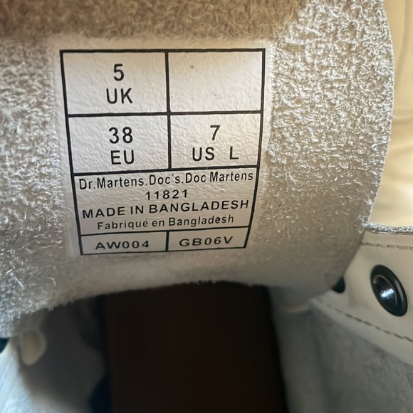 DR. MARTENS 1460 SMOOTH BOOT - Picture 14 of 15